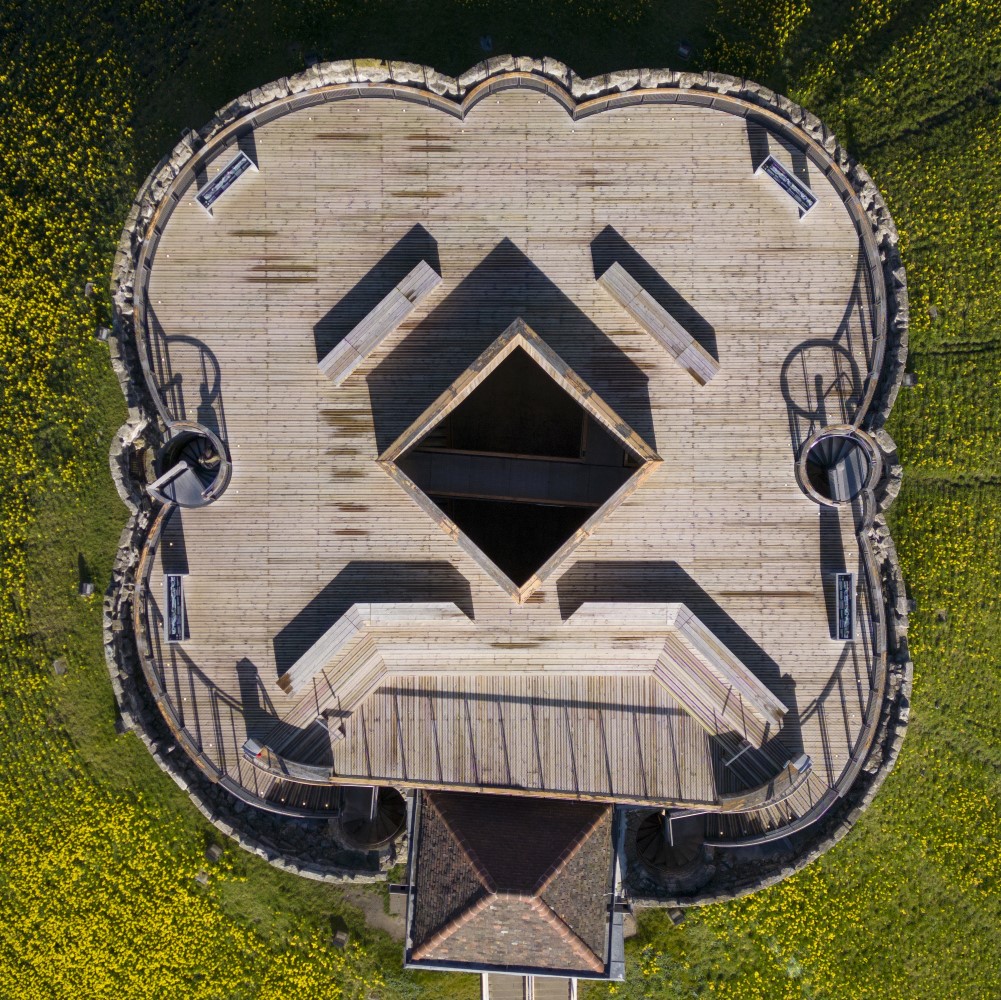 Bird's-eye-view photo of the roof of Clifford's Tower in York