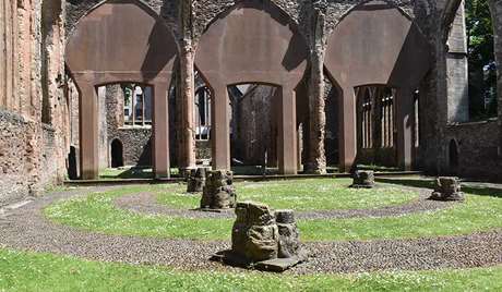 Round church foundations Round church foundations